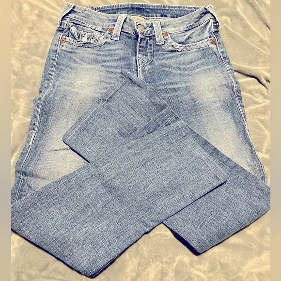 True Religion Jeans size 28 EUC slight flare wide leg Extremely Rare Billy Jeans - Picture 1 of 7